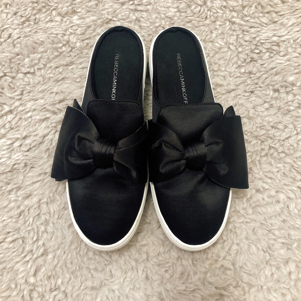 ⛔️SOLD⛔️Rebecca Minkoff silk black&white mule💕